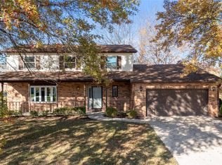 15 Moonglow Dr, Belleville, IL 62221