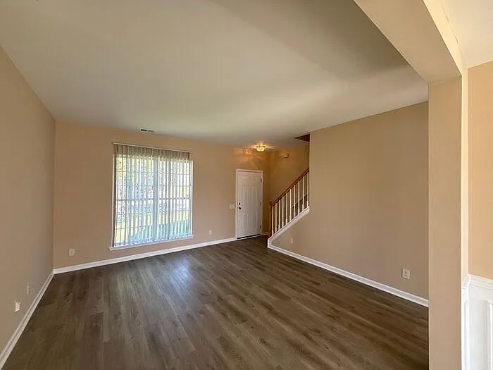 4 bed, 2.5 bath, 1518 sqft, $1,825 — Photo 3