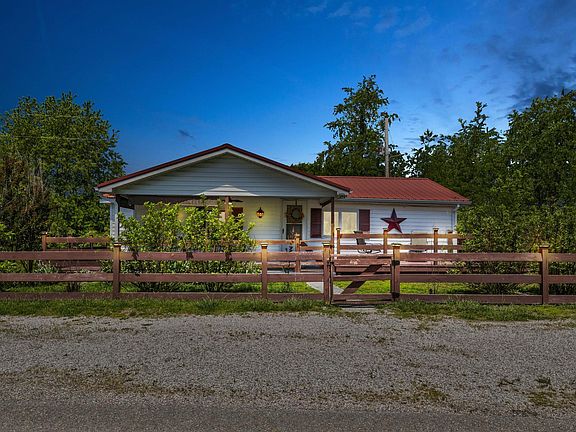 2nd image of 4590 County Road 1002