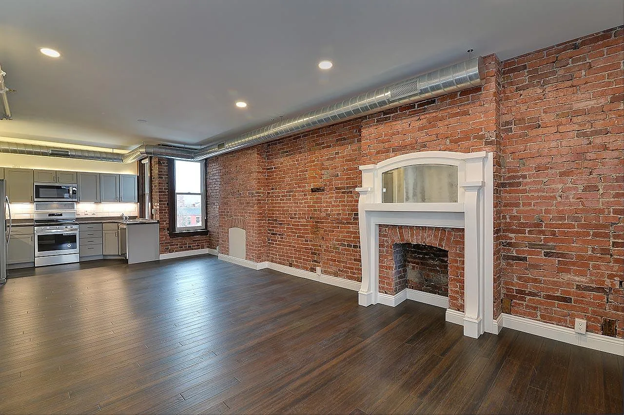 2 bed, 1140 sqft, $1,950 — Photo 1
