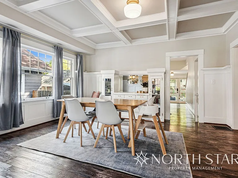 2224 NE 46th Ave — Photo 11