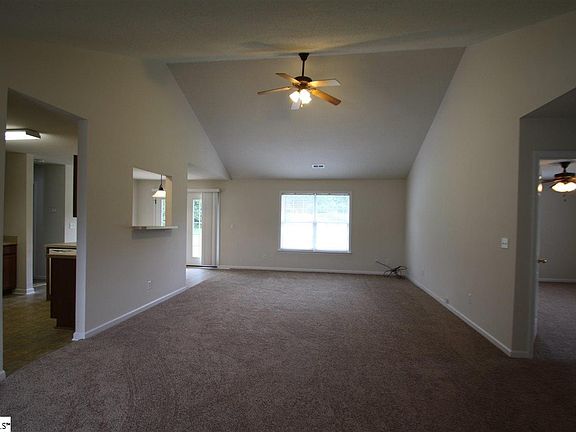 4th image of 146 Lauren Wood Cir