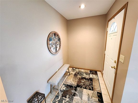 3rd image of 4323 Hunters Chase Ln