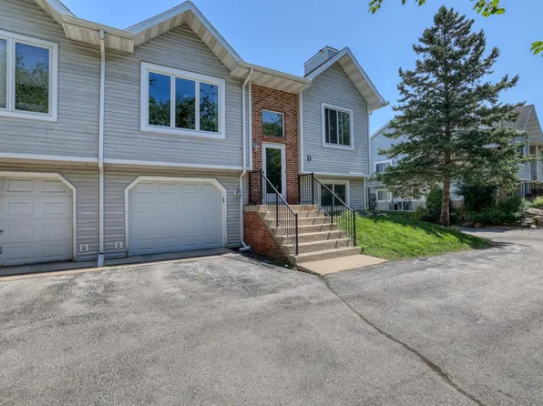 1829 Woodburn ROAD #D, Waukesha, WI 53188