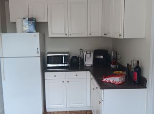 312 Lee St APT 1, Evanston, IL 60202