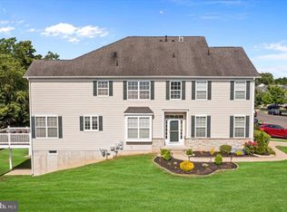 60 Stern Light Dr, Mount Laurel, NJ 08054