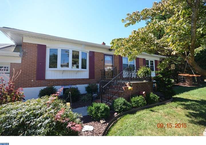 1st image of 51 White Clay Cres