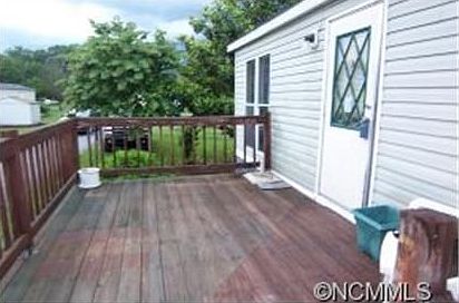 4th image of 15 Ballard Ln