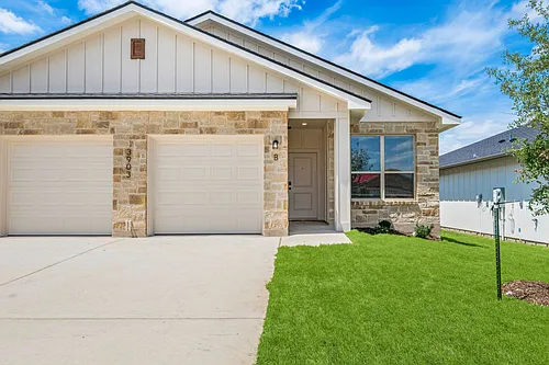 3903 Sugar Hackberry Trl Photo 1