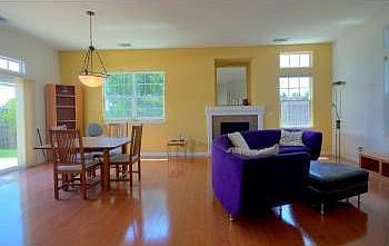 4th image of 950 Clarke Ct