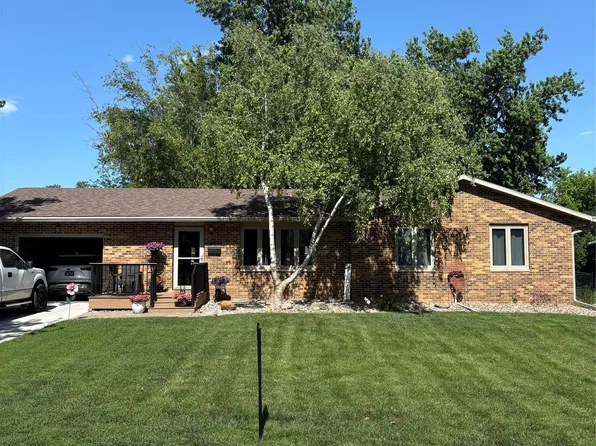 403 Fairview Dr, Madrid, IA 50156