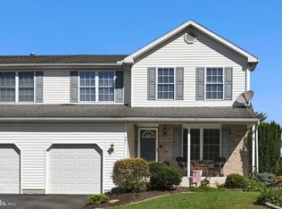 351 Oneida Dr, Sinking Spring, PA 19608