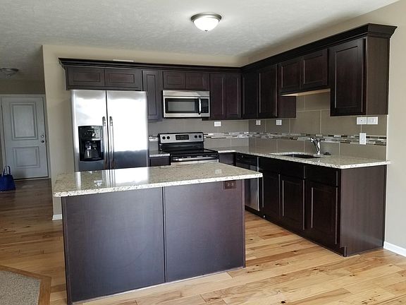 5th image of 811 Palmetto Ln