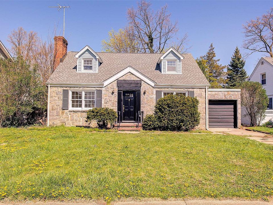 1st image of 19 Maple Drive