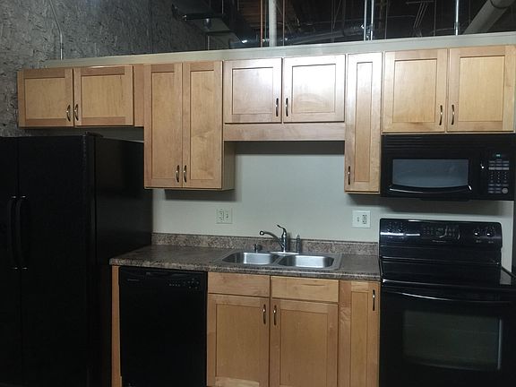 5th image of 585 S Upper St APT 127