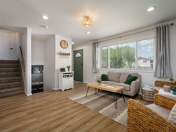 4th image of 2415 Telemark Ct