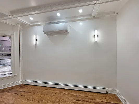 Rented by Duradox Management LLC | media 32