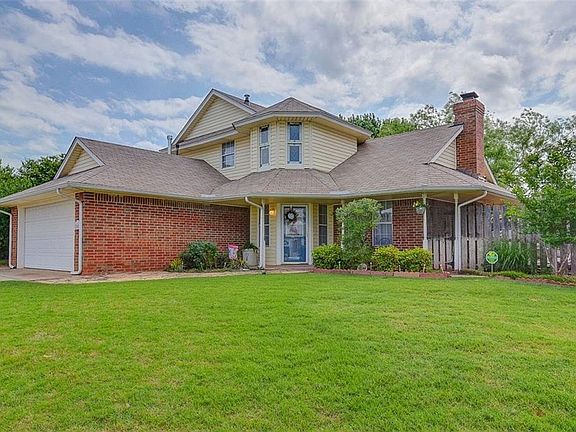 2nd image of 2408 E Hills Dr