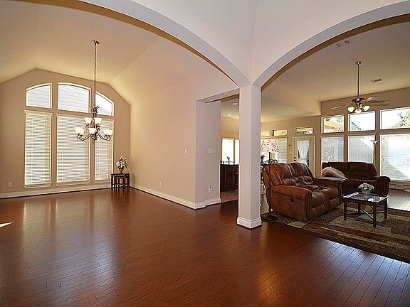 5th image of 28207 Sundown Shores Ct