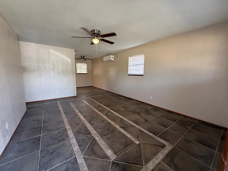 1314 Mesquite St — Photo 7