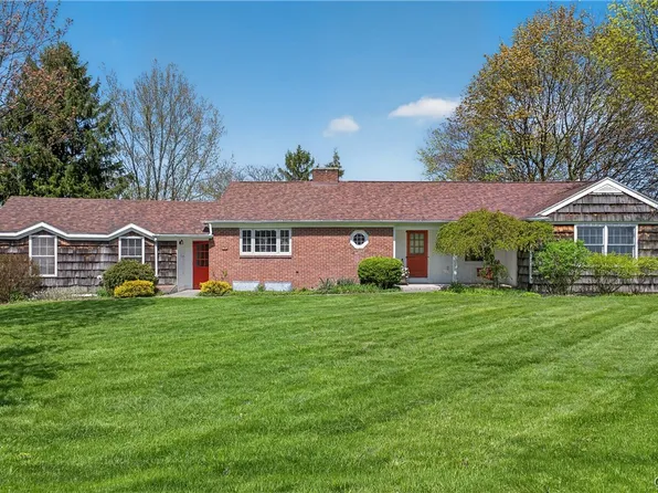 7881 Salt Springs Rd, Fayetteville, NY 13066
