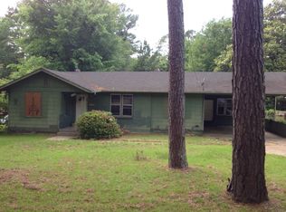 2015 East Dr, Jackson, MS 39204