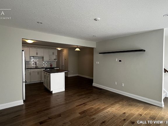3rd image of 12 Winterton Ct #12