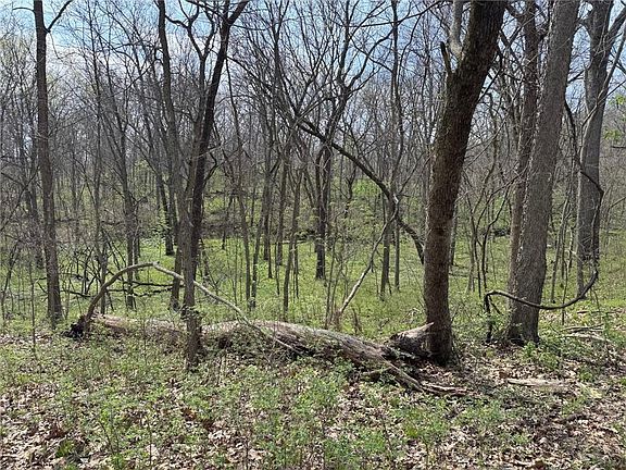 4th image of NW 900th Rd