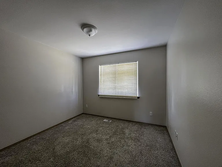 6721 135th St E — Photo 19