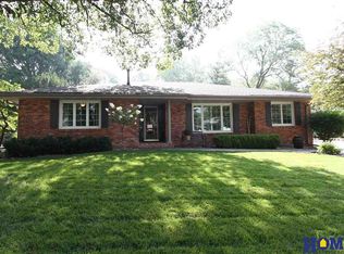 1534 Crestline Dr, Lincoln, NE 68506