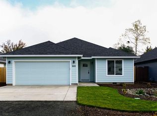 669 S 2nd Pl, Jefferson, OR 97352