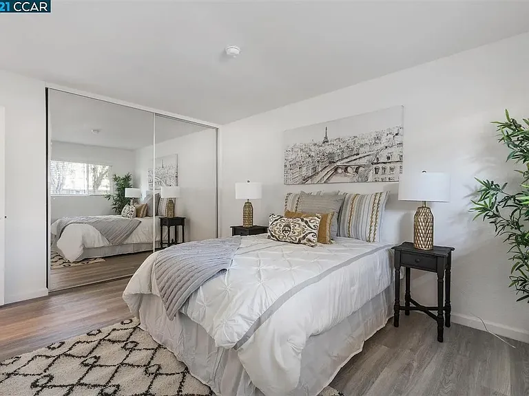 2600 Jones Rd #1 — Photo 17