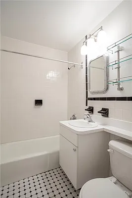 Rented by Mirador Real Estate | media 7