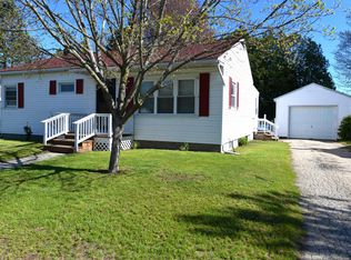 104 Farrington Pkwy, Burlington, VT 05408