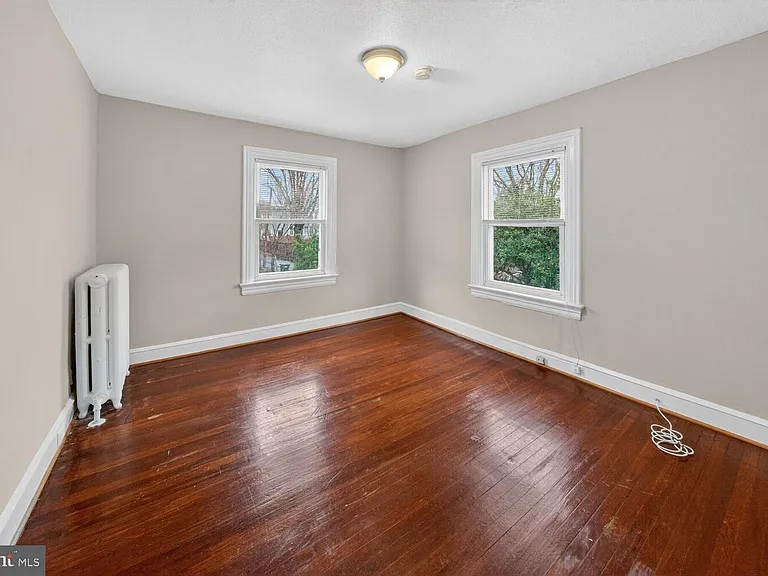 1353 Kennedy St NW — Photo 16