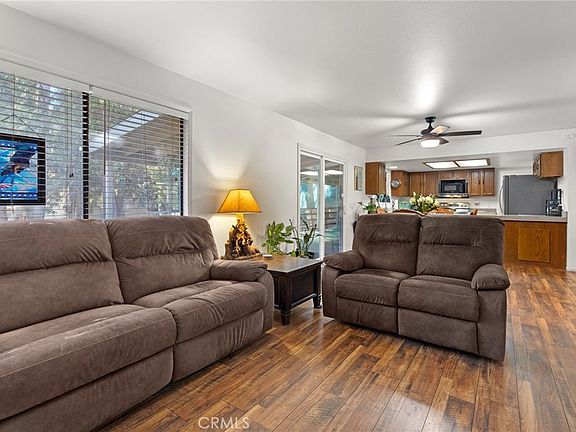 5th image of 14385 Sinclair Cir
