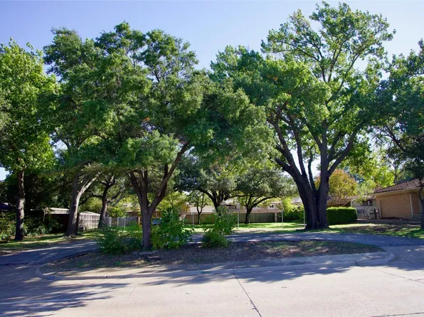 11232 Hillcrest Rd, Dallas, TX 75230