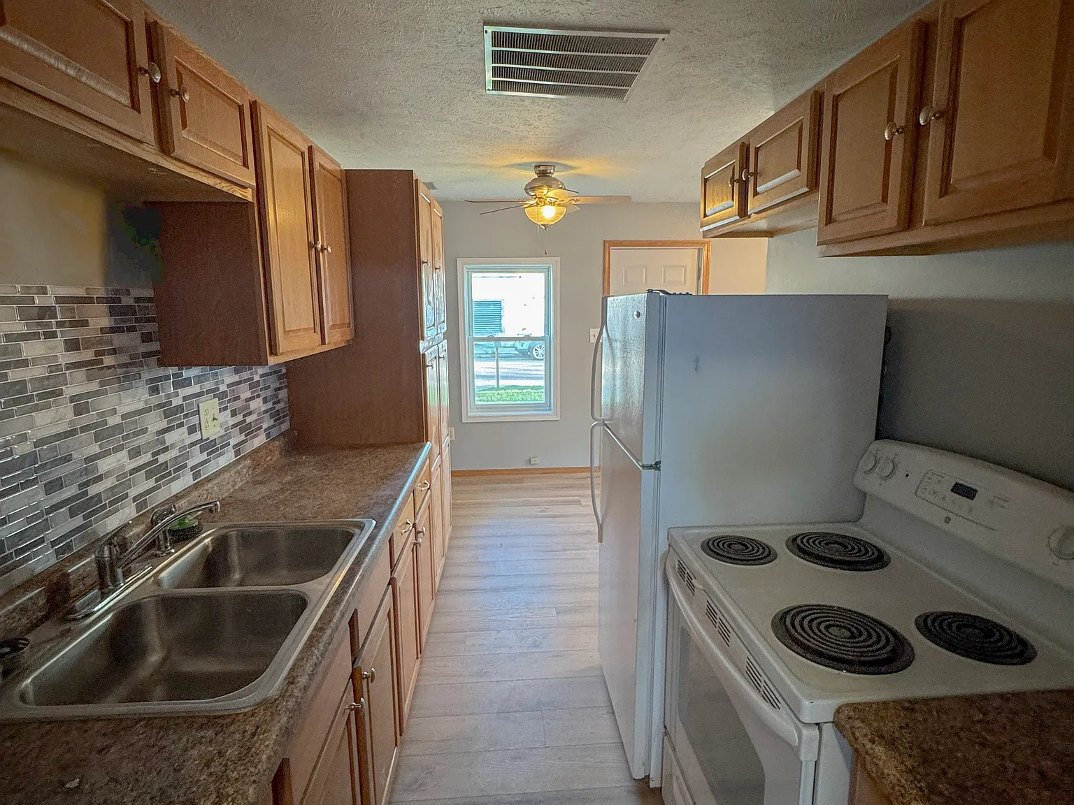 1 bed, 644 sqft, $735 — Photo 4