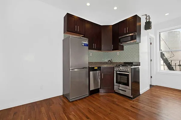 Rented by Town Residential | media 22