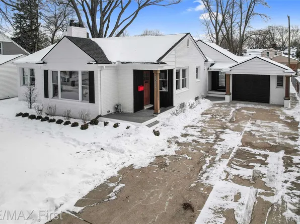 3023 Bamlet Rd, Royal Oak, MI 48073
