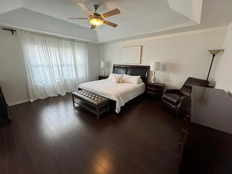 13519 Fountain View Blvd — Photo 5