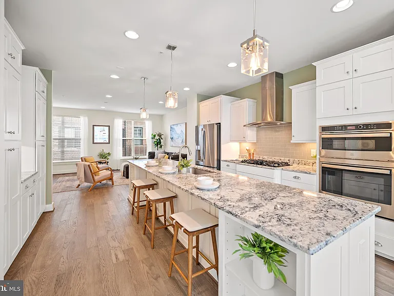 502 Windboard Way — Photo 3