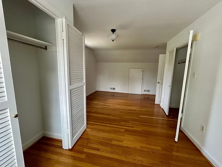 5100 Upton St NW — Photo 30