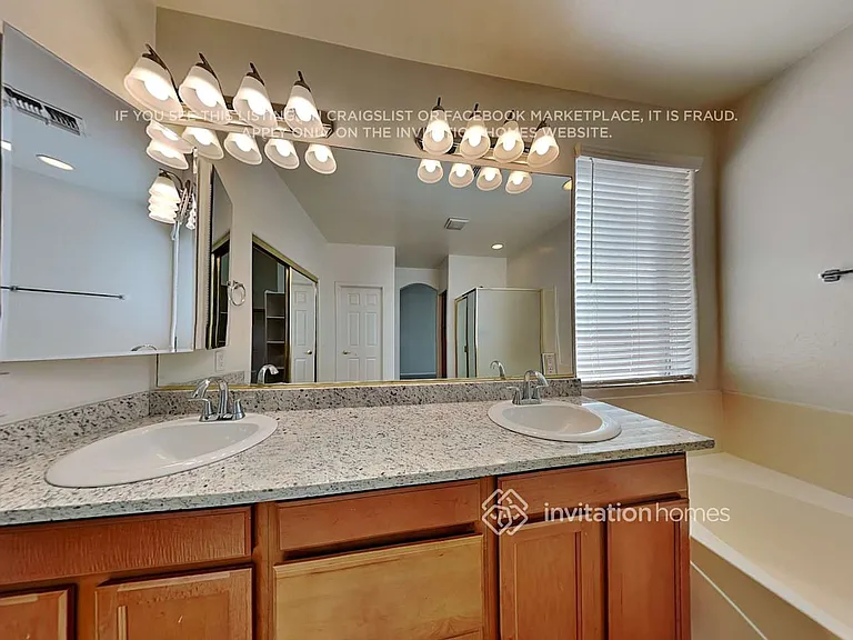 13607 W Acapulco Ln — Photo 20