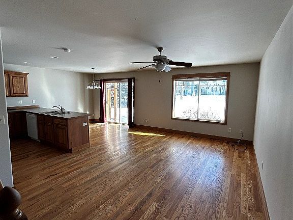 3rd image of 5423 Glenellen Dr APT 13