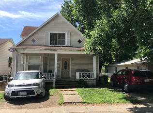 2348 E North Grand Ave, Grandview, IL 62702