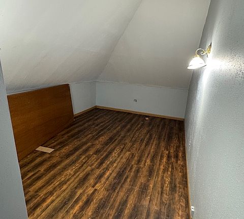 3rd image of 109 Elite St