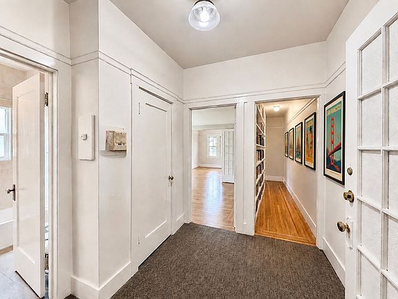 2nd image of 730 Wesley Way APT 6