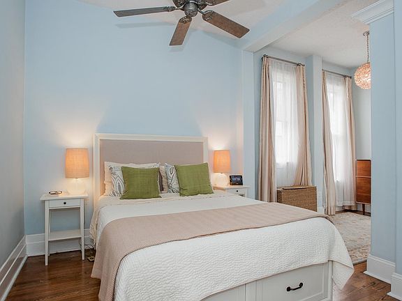 4th image of 435 Elgin Ave #1