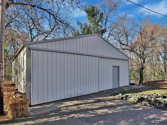 2nd image of 17758 Tonto St NW